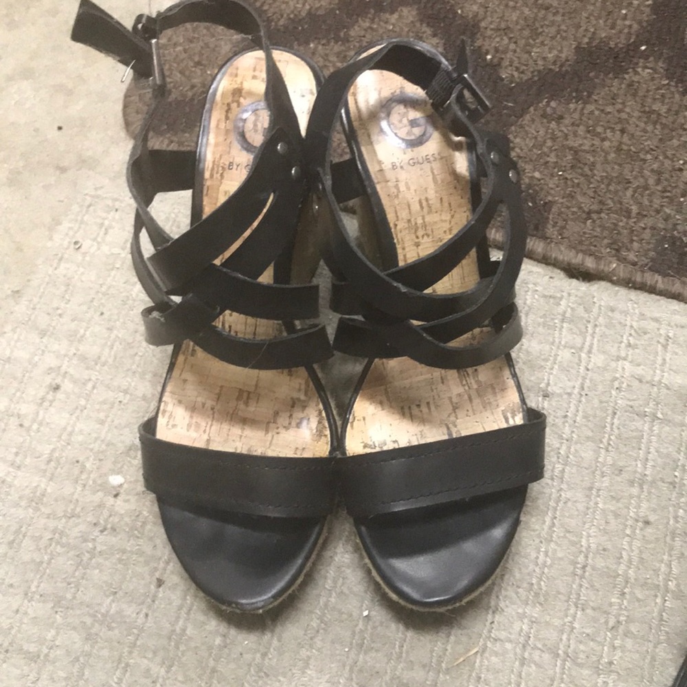 G by guess wedges